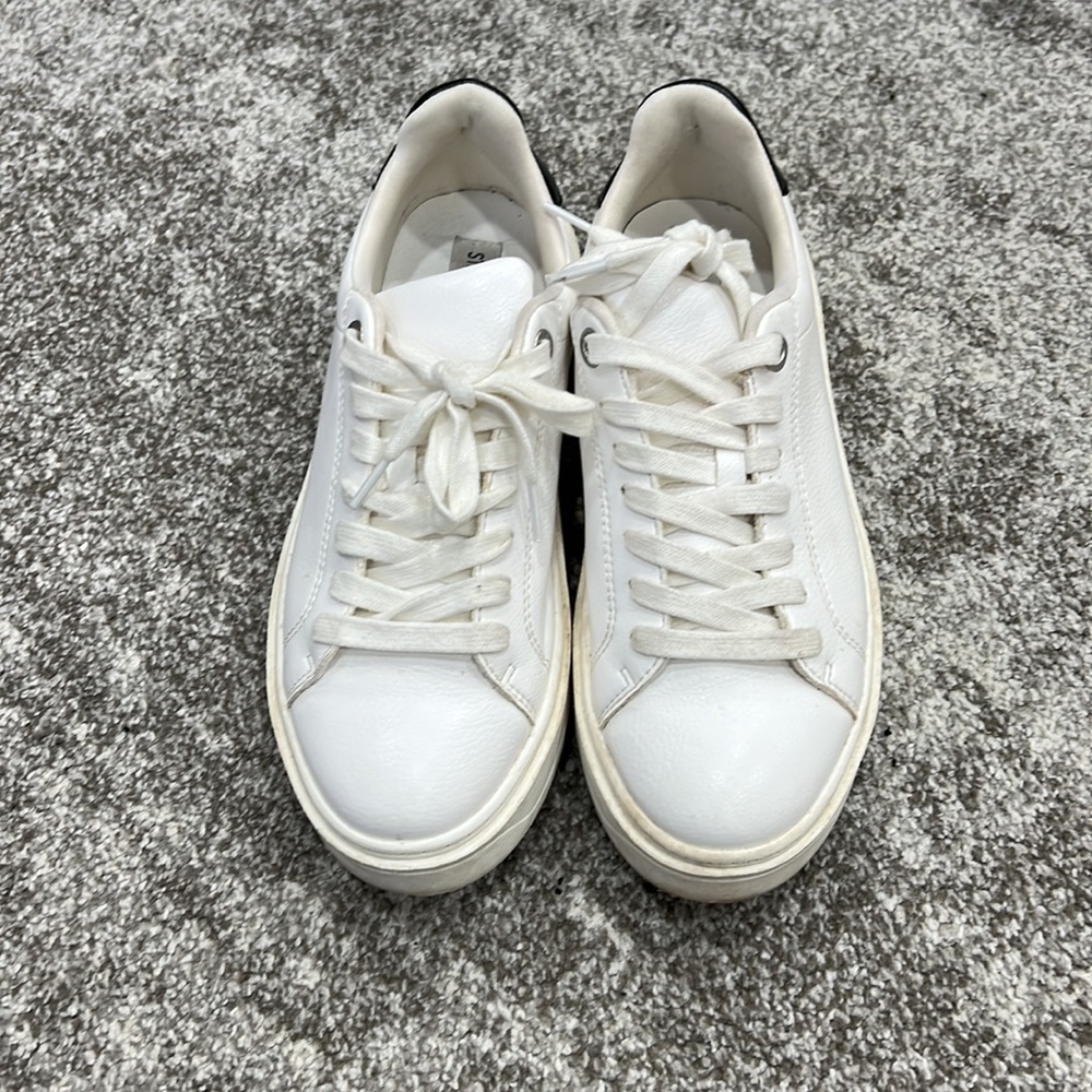Steven Madden sneakers - Picture 2 of 4